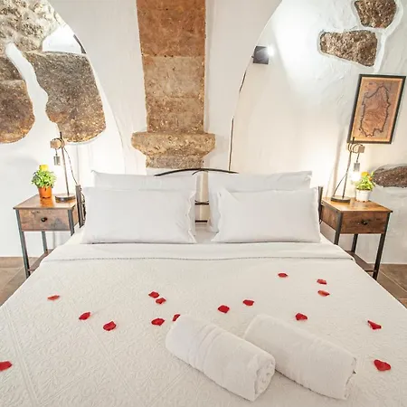 Romantic Loft With Jacuzzi In The Castle *