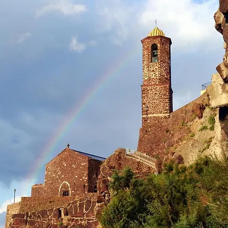 Romantic Loft With Jacuzzi In The Castle Appartement